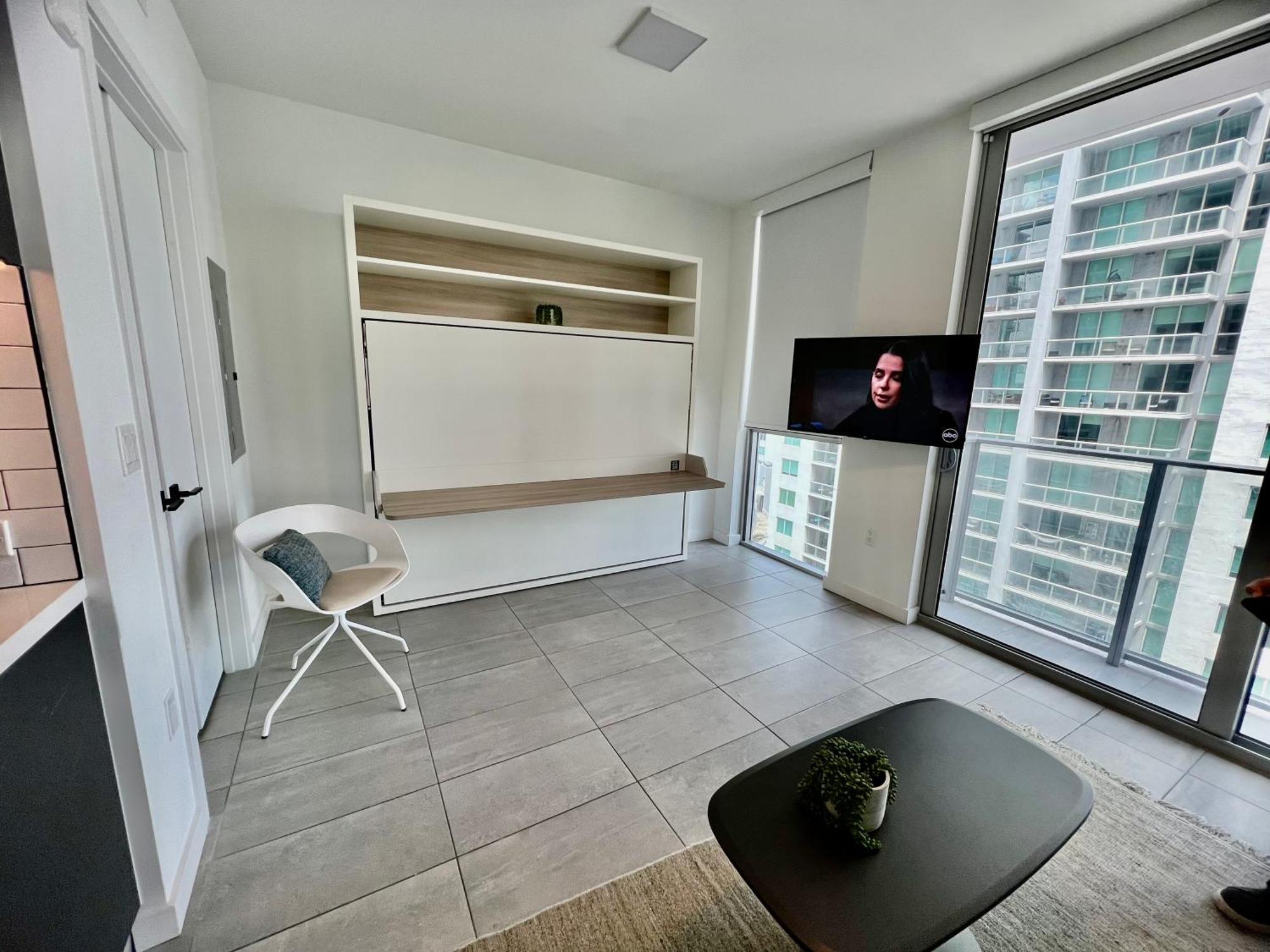 Spacious Studio In The Heart Of Downtown Miami Apartment Exterior photo